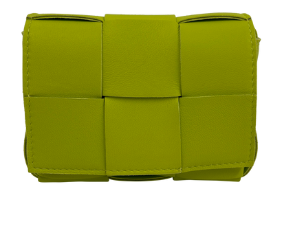 Cassette Nano Bandolera, 390€, Bolso, Amarillo/Verde, Animal - Piel, Vista frontal